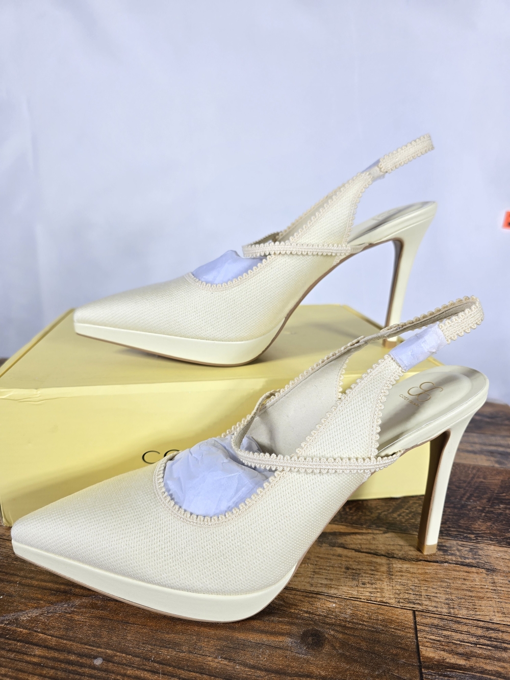 Cosy Island Elegant Women's Cream Slingback Pointed Toe Heels Size 11